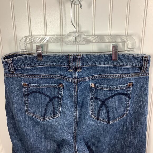 Liz Claiborne Womens Size 16 R Petite Boyfriend Jeans Embroidered pocket - Picture 5 of 9